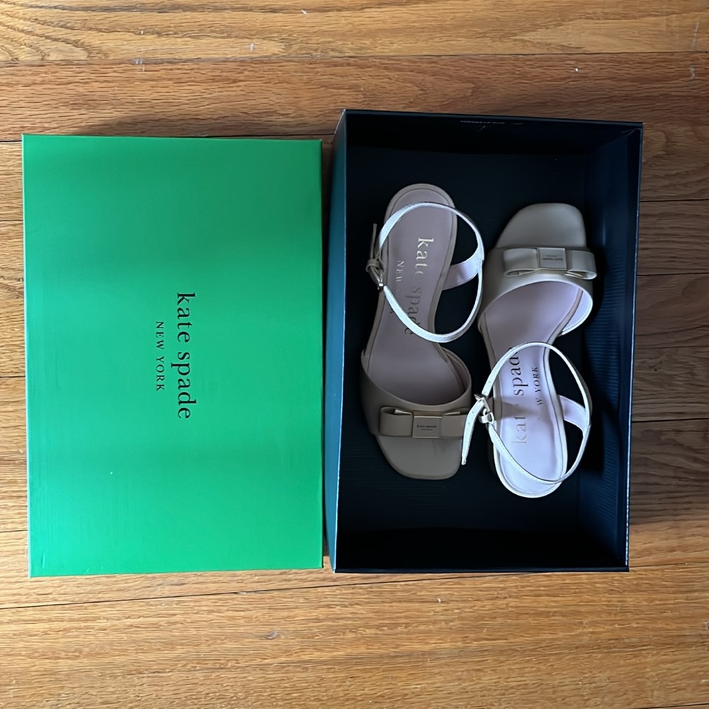 Kate Spade Bowdie Tan Sandals with Slingback Design - Picture 3 of 4